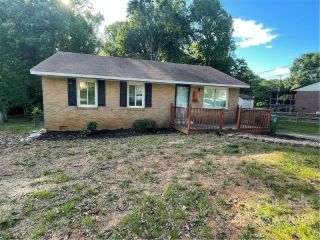 Foreclosed Home - 2221 DEVON DR, 28034