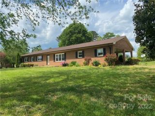 Foreclosed Home - 1645 BOSTON RD, 28681