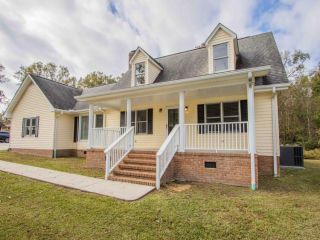 Foreclosed Home - 189 State Park Rd, 29127