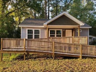 Foreclosed Home - 1022 Featherwood Road, 29162