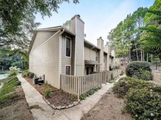 Foreclosed Home - 901 RIVER MILL CIR, 30075