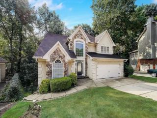 Foreclosed Home - 8980 STONELAKE CT, 30076