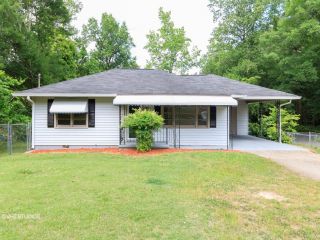 Foreclosed Home - 6739 Kull Dr, 30122