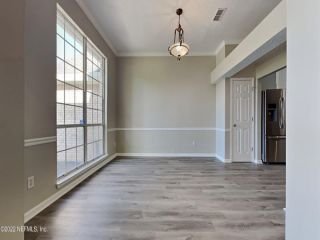Foreclosed Home - 5371 CHESTNUT LAKE DR, 32258