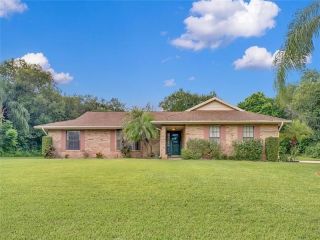 Foreclosed Home - 1112 SECRET LN, 32738