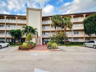 Foreclosed Home - 2003 Granada Drive Unit L4, 33066