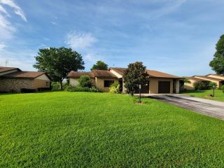 Foreclosed Home - 2412 Hidden Creek Cir, 33870