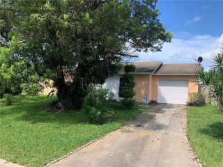 Foreclosed Home - 124 Loredo Lane, 34743