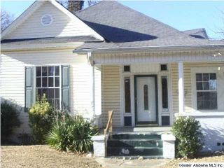 Foreclosed Home - 1528 FULTON AVE SW, 35211