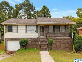 Foreclosed Home - 613 OLD PINE RD, 35214
