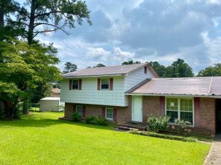Foreclosed Home - List 100352458