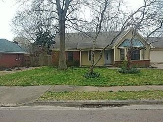 Foreclosed Home - 4205 Mary Lynn Dr, 38053