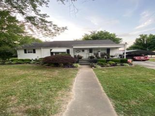 Foreclosed Home - 120 E COLLEGE ST, 38316