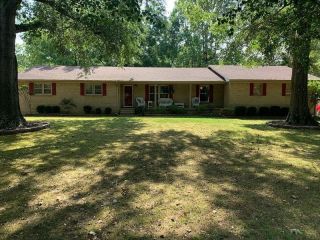 Foreclosed Home - 2628 COLE DR, 38343