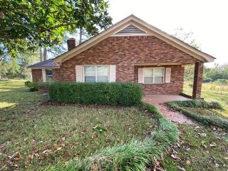 Foreclosed Home - 1549 Highway 51, 38967