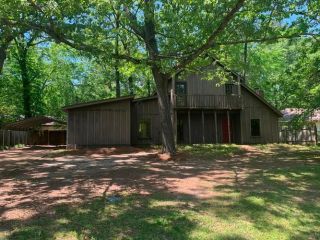 Foreclosed Home - 233 Bay Park Drive, 39047