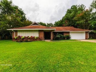 Foreclosed Home - 16144 Shelly St, 39503