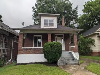 Foreclosed Home - 3843 Vermont Ave, 40211