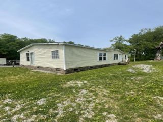 Foreclosed Home - 112 PARKER LN, 40965