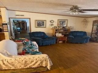 Foreclosed Home - 898 MARE CRK, 41659