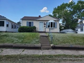 Foreclosed Home - List 100351978
