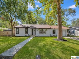 Foreclosed Home - 905 FISHER ST, 76574