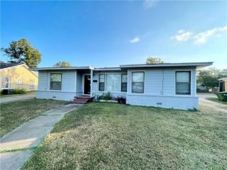Foreclosed Home - 717 CAMP DR, 76710