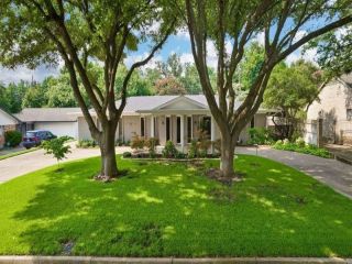 Foreclosed Home - 4906 LAKE HURST DR, 76710