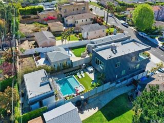Foreclosed Home - 1027 AVENUE A, 90277