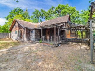 Foreclosed Home - 9049 East Rd, 95470