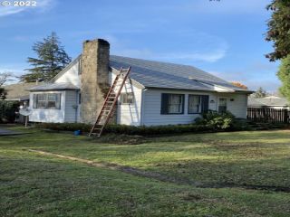 Foreclosed Home - 13717 SE OATFIELD RD, 97222